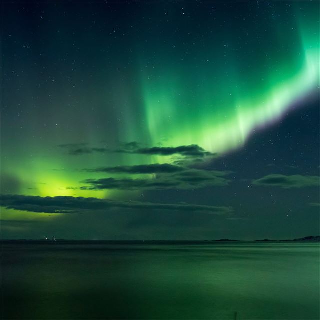 2048x2048 green aurora boreali 5k - 5k iPad Air Wallpaper