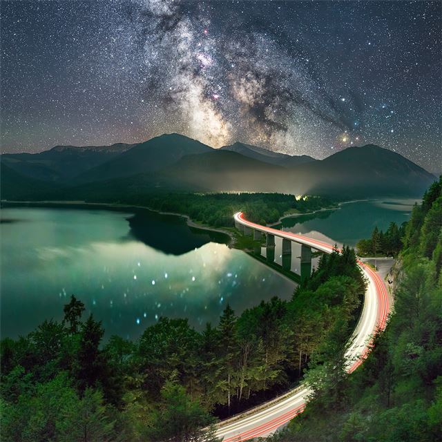 2732x2732 milky way road long exposure 5k - road iPad Pro Wallpaper