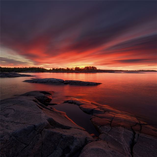 2732x2732 morning flares sky 4k - sky iPad Pro Wallpaper