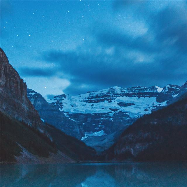 2732x2732 lake louise canada -  iPad Pro Wallpaper