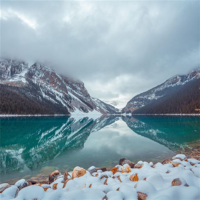 2732x2732 lake louise canada 8k - lake iPad Pro Wallpaper