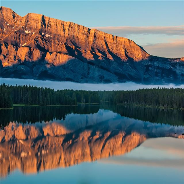 2732x2732 two jack lake - mountains iPad Pro Wallpaper