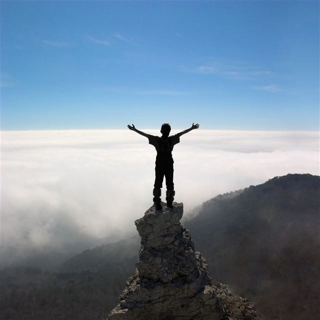 2732x2732 Silhouette People Rocks Sky Top -  iPad Pro Wallpaper