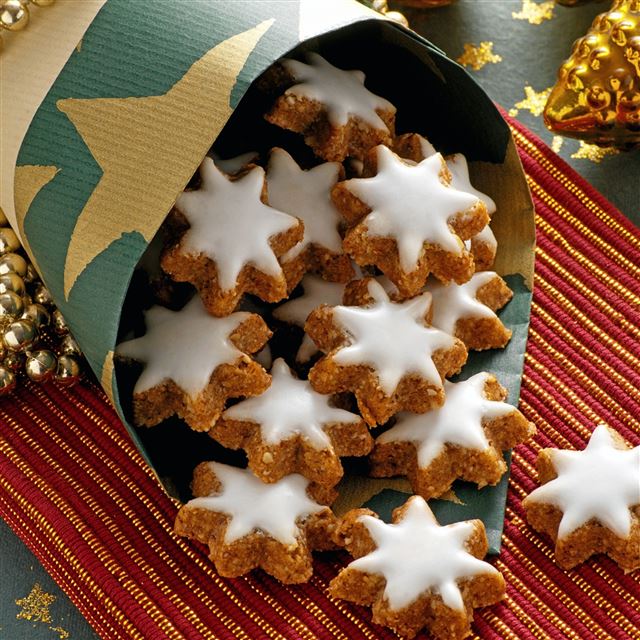 2732x2732 Cookies baking icing candy -  iPad Pro Wallpaper