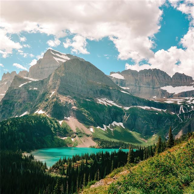 2732x2732 grinnell lake in glacier national park 5k - national park iPad Wallpaper