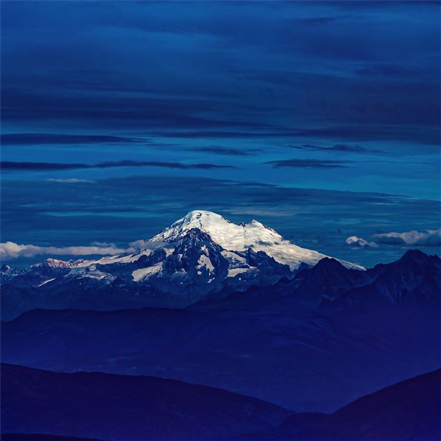 2732x2732 mt baker in washington state 5k - mountains iPad Wallpaper
