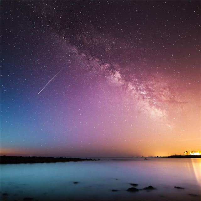 2732x2732 shooting star rye milky way above body of water 5k - nature iPad Wallpaper
