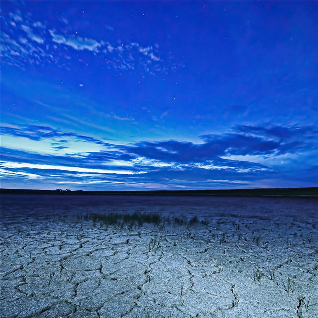 2732x2732 hot dry summer - nature iPad Wallpaper