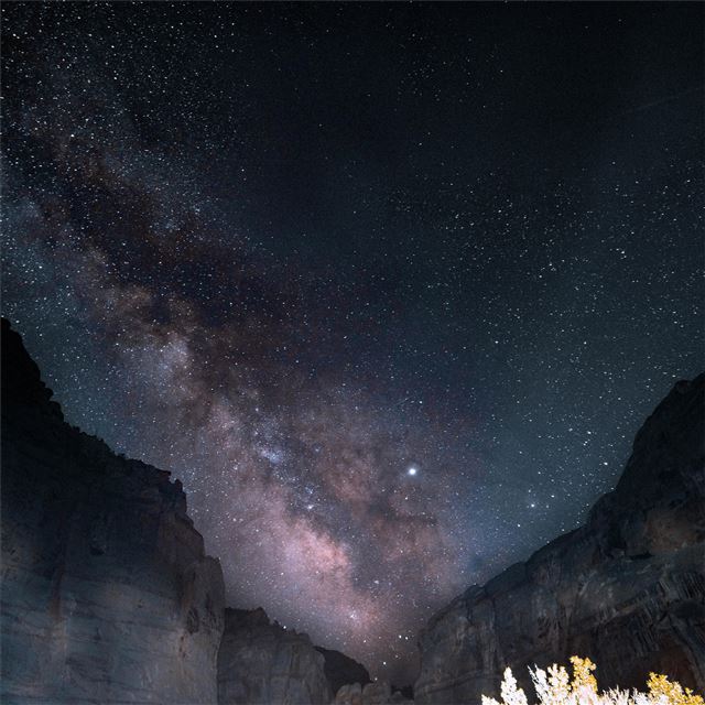 2732x2732 milky way mountains 5k - nature iPad Wallpaper