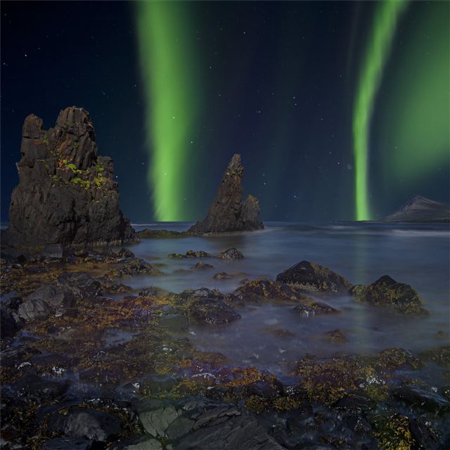2732x2732 the shore at trekyllisvik iceland -  iPad Wallpaper
