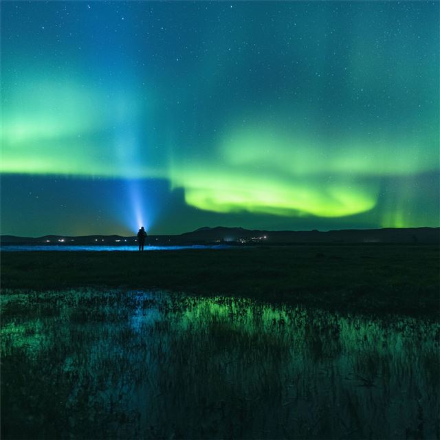 2732x2732 green grass field aurora -  iPad Wallpaper