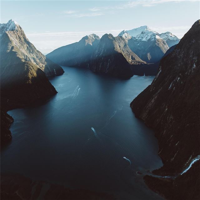 1024x1024 milford sound new zealand 5k - mountains iPad Wallpaper