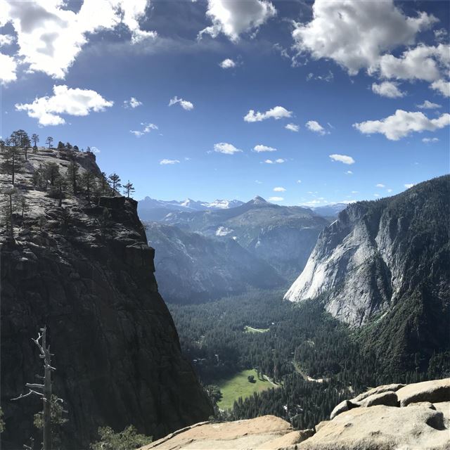 1024x1024 8k yosemite valley - valley iPad Wallpaper