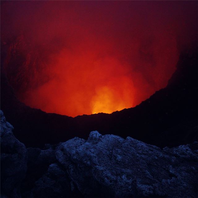 1024x1024 volcano dark red 4k - volcano iPad Wallpaper