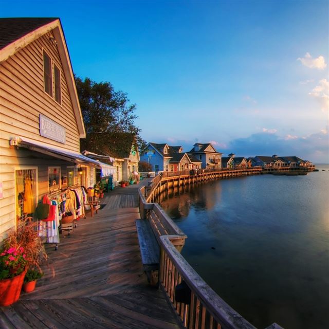 1024x1024 Beautiful Sunset - house iPad Wallpaper
