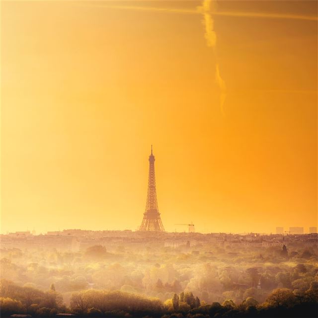 1024x1024 eiffel tower 5k - eiffel tower iPad Wallpaper