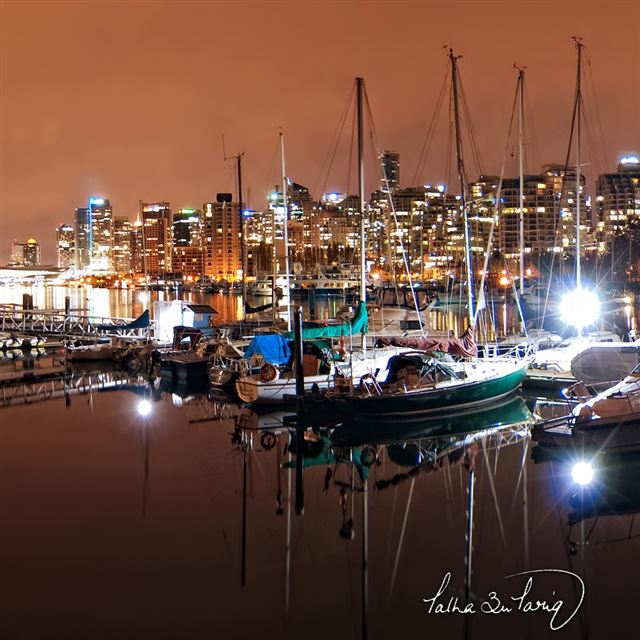 1024x1024 Vancouver Coal Harbour Nights - ship iPad Wallpaper
