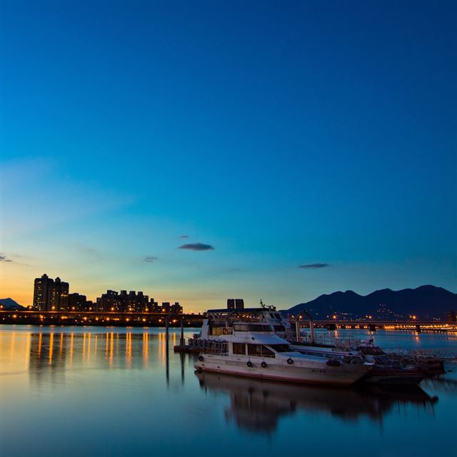 1024x1024 Evening city lights - lights iPad Wallpaper