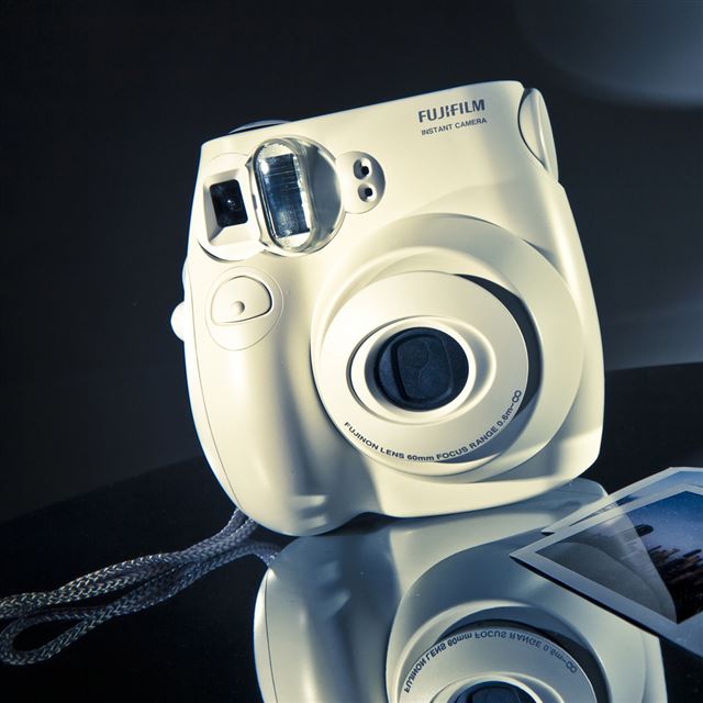 1024x1024 Fujifilm Instax Mini Camera - camera iPad Wallpaper
