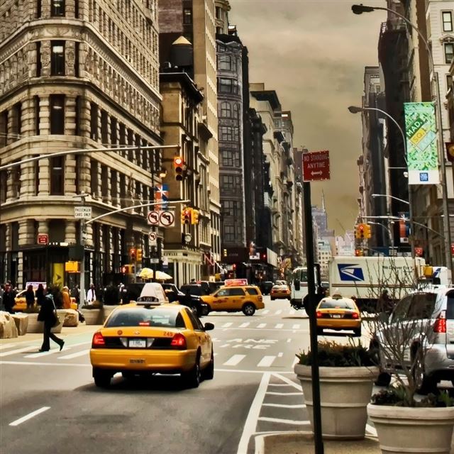 1024x1024 Manhattan -  iPad Wallpaper