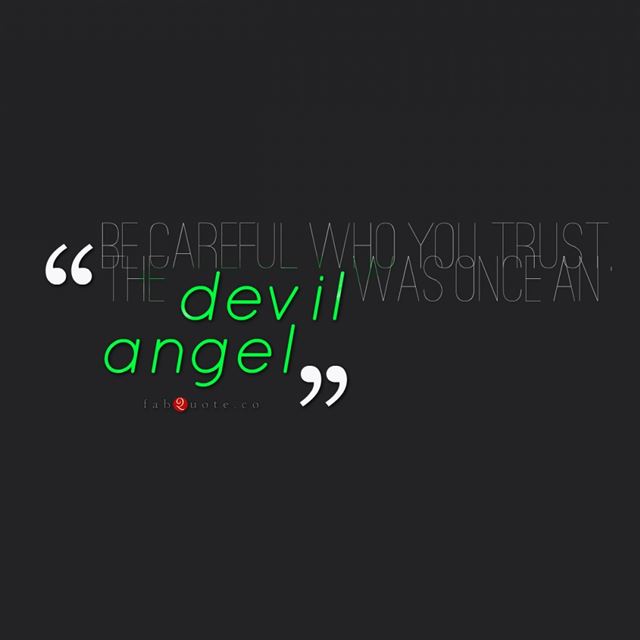 1024x1024 Be Careful Who You Trust Quote - black iPad Wallpaper
