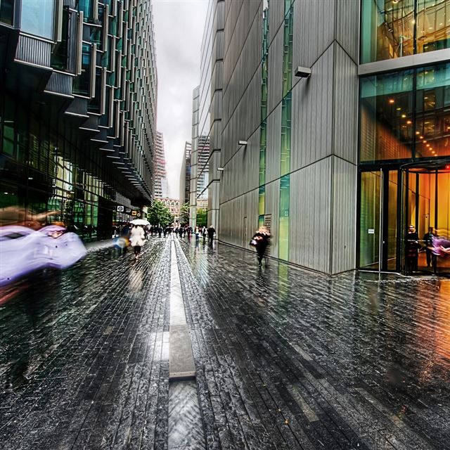 1024x1024 London Street Rainy Weather - street iPad Wallpaper