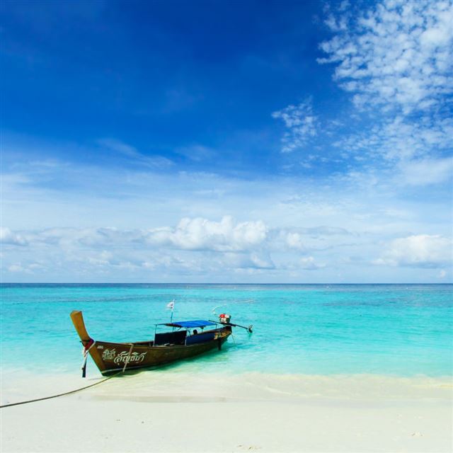 1024x1024 Boat at beach - sky iPad Wallpaper