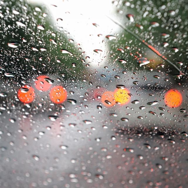 1024x1024 Water On Windshield - circle iPad Wallpaper