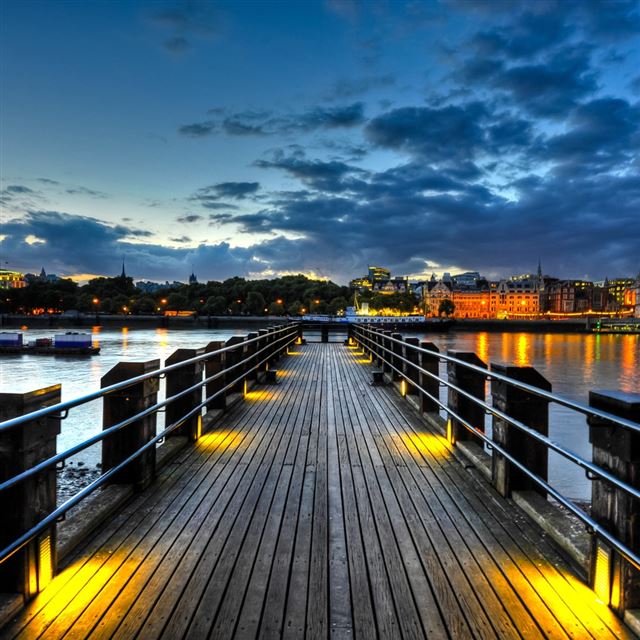1024x1024 Thames Pier - tree iPad Wallpaper