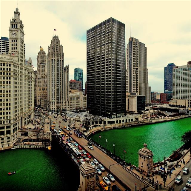 1024x1024 Illinois Sky Buildings - green iPad Wallpaper