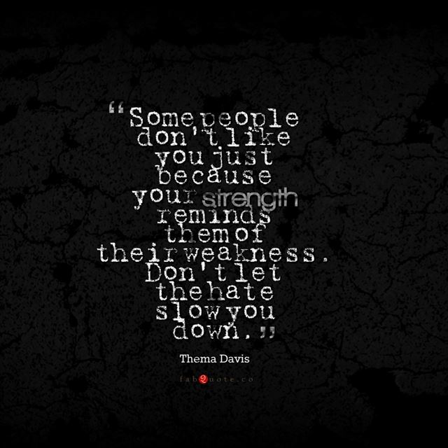 1024x1024 Thema Davis Quote About Strength Weakness Hate -  iPad Wallpaper