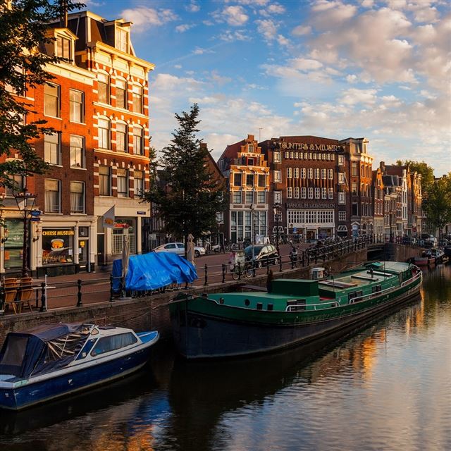 1024x1024 Morning In Amsterdam - ship iPad Wallpaper