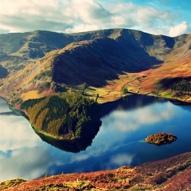 1024x1024 Lake Island Landscape - island iPad Wallpaper