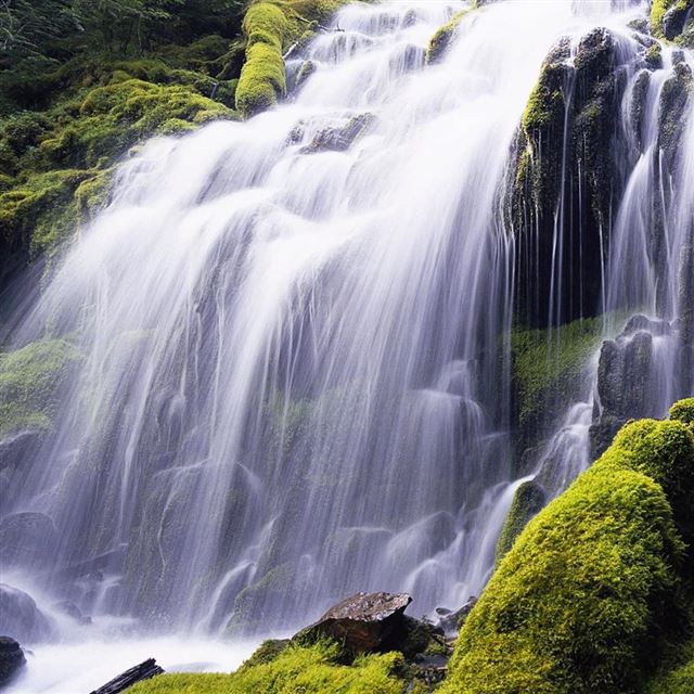 1024x1024 Waterfall - mountains iPad Wallpaper