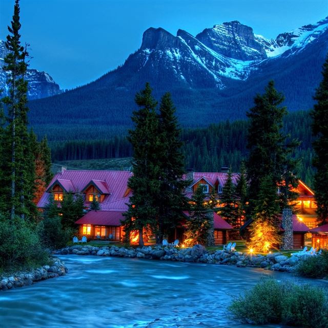 1024x1024 Mountain resort - tree iPad Wallpaper