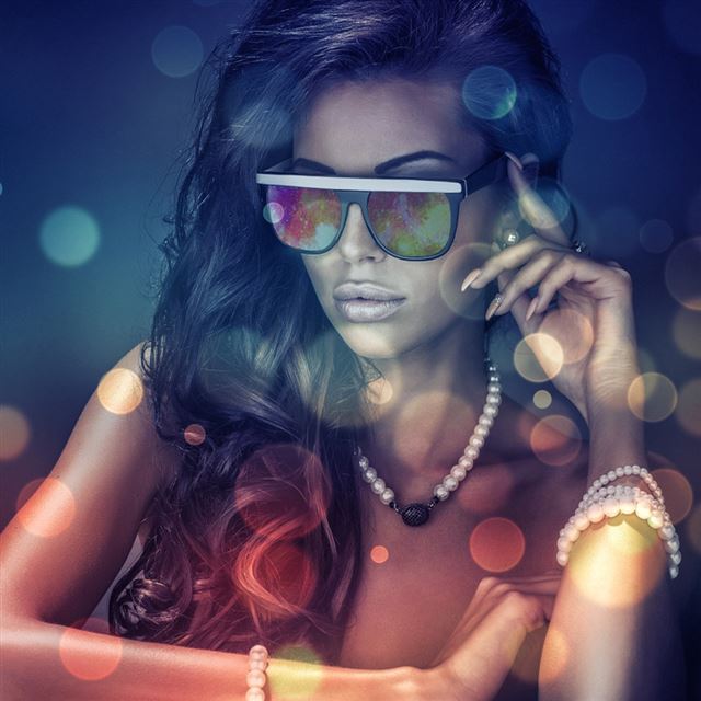 1024x1024 Girls glasses - glasses iPad Wallpaper