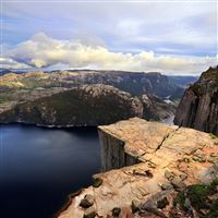 Rocky Cliff wallpaper