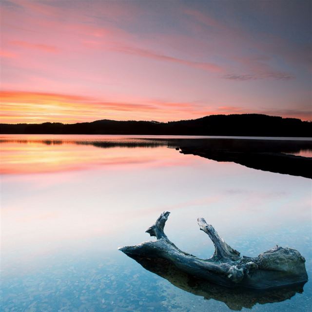 1024x1024 Lake Nature - pink iPad Wallpaper