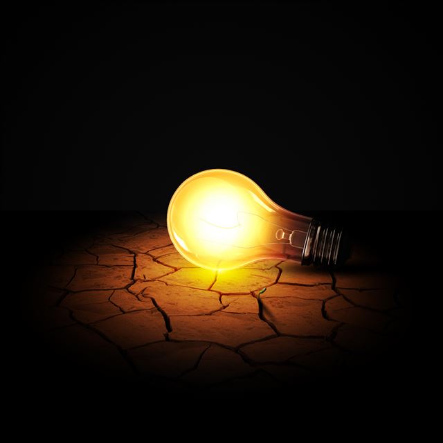 1024x1024 Warm Lightbulb - closeup iPad Wallpaper