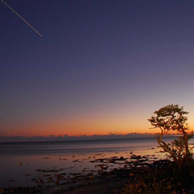 1024x1024 Nightfall beach - beach iPad Wallpaper
