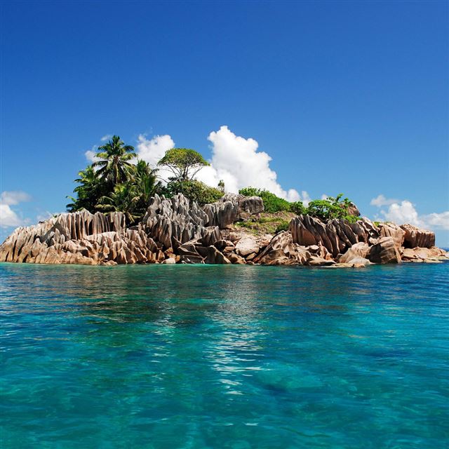 1024x1024 Island - green iPad Wallpaper