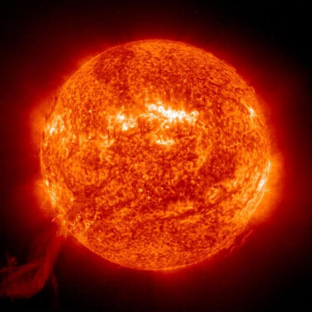 1024x1024 The Sun - outer iPad Wallpaper