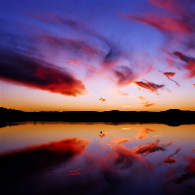 1024x1024 Reflection - cloud iPad Wallpaper