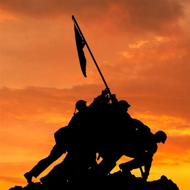 1024x1024 Iwo Jima Memorial - black iPad Wallpaper