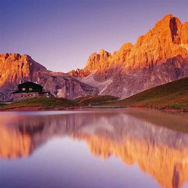 1024x1024 Calm Lake - mountains iPad Wallpaper