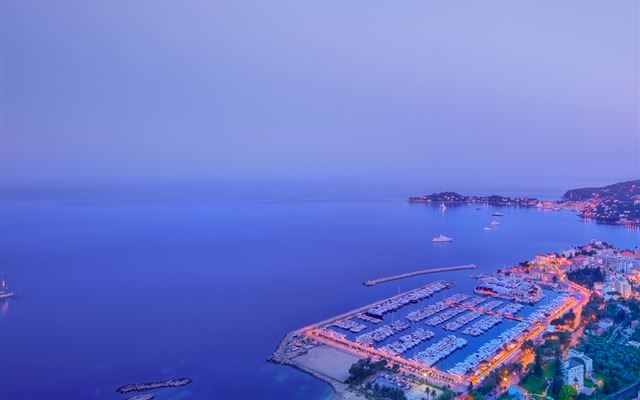 1024x1024 City Coastline - view iPad Wallpaper
