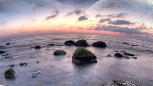 1024x1024 Fisheye Beach Dreamy World - black iPad Wallpaper