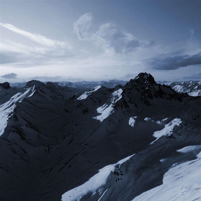 1024x1024 Snowy Mountains - scenery iPad Wallpaper