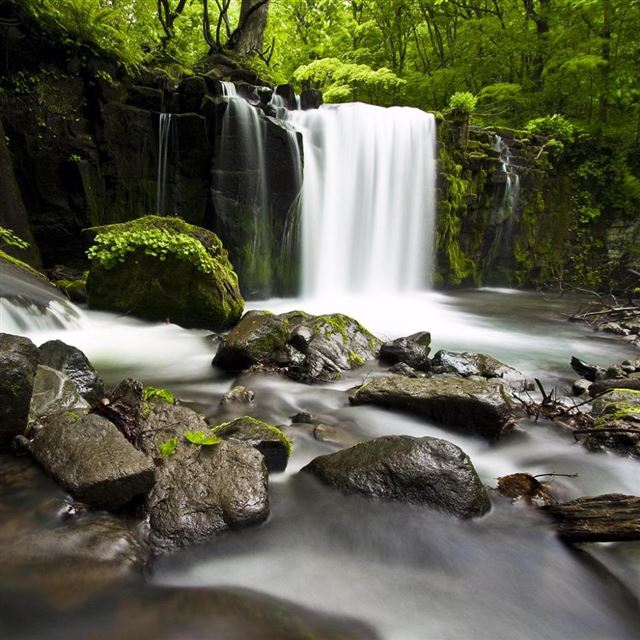 1024x1024 Beautiful Waterfall - rocks iPad Wallpaper