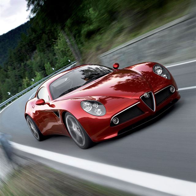 1024x1024 Alfa Romeo - driving iPad Wallpaper
